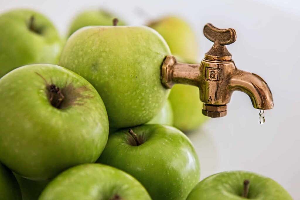 Is Apple Juice Good For Constipation? - The Properties