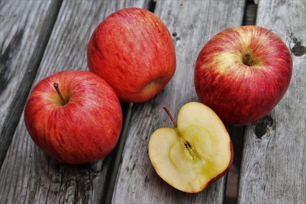 Foods That Lower Cholesterol Fast - Apples