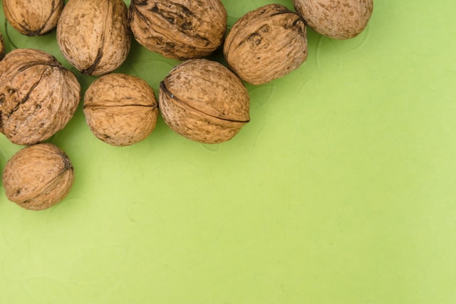 Home remedies for insomnia - Walnut