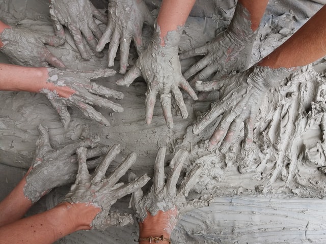 home remedies for cracked hands - clay