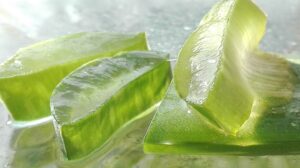home remedies for hair fall - Aloe