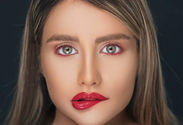 How to Make Your Lips Look Bigger - lips