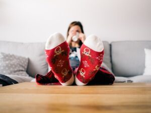 home remedies for menstrual pains - socks