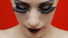 how to remove eyelash extensions - eyelash