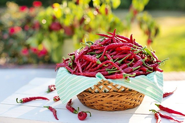 ways to boost metabolism - chili peppers