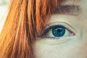 which type of eyeliner - downturned