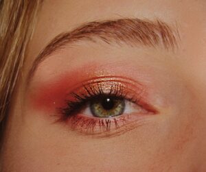 Eye Makeup for Green Eyes | Easy Tips and Tricks