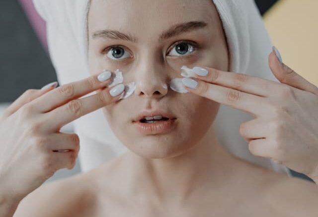 diy eye cream for dark circles - eye cream