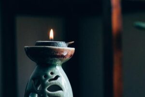 how to do meditation at home - censer