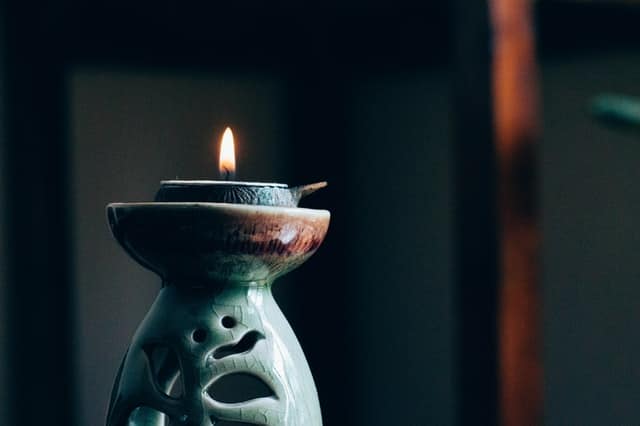 how to do meditation at home - censer