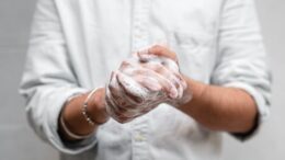 how to get rid of pink eye fast - wash your hands