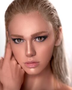 Eyeshadow for different eye shapes