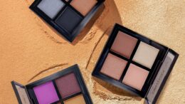 How to put eyeshadow without brush