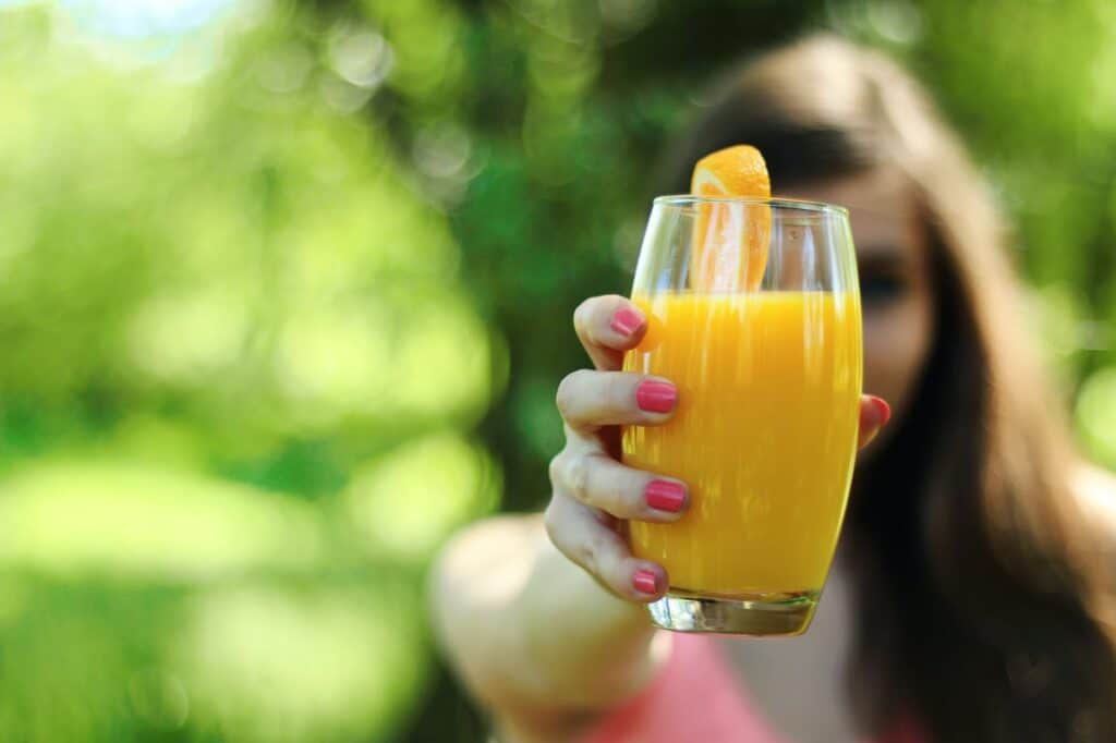 What is the Best Drink to Lower Cholesterol? - Antioxidant Juices