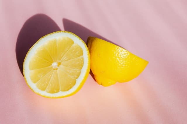 diy eye makeup remover - lemon