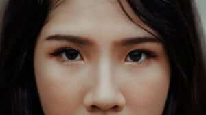 how to draw eyeliner - small eyelids