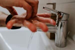how to get rid of red eyes without eye drops
