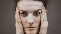 how to lift eyebrows