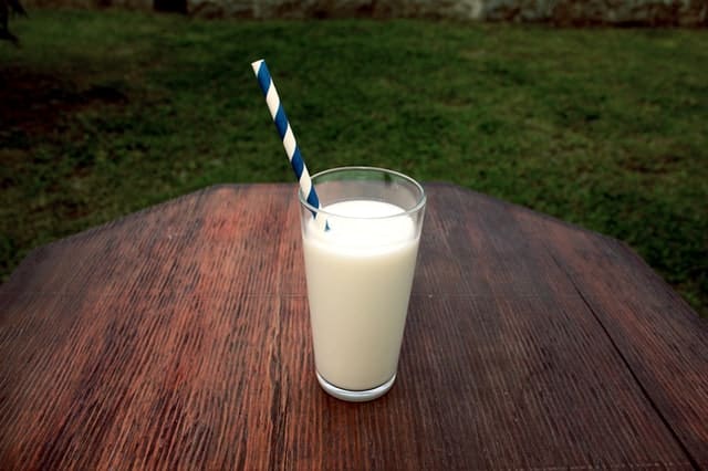 how to make eyebrows grow faster - milk