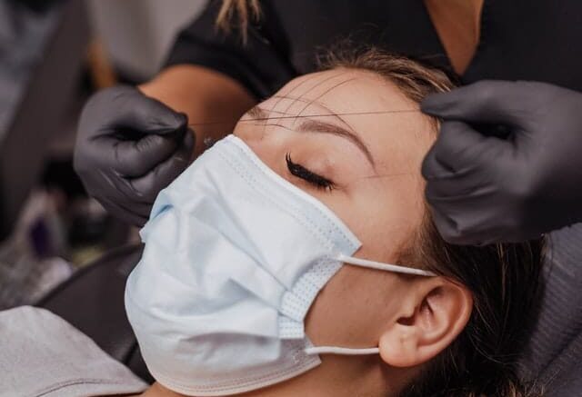 how to pluck eyebrows for the first time