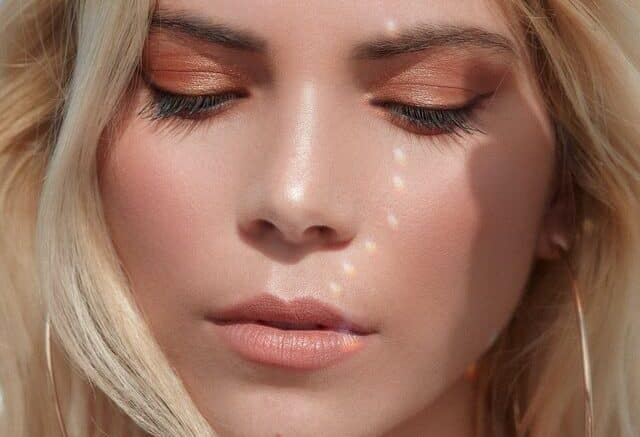 nude eye makeup