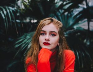 red eyeshadow makeup