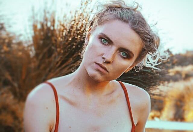 Eyebrow Makeup Tricks