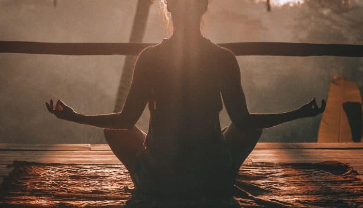 How to Tell if Shortness of Breath is Caused by Anxiety How to Tell if Shortness of Breath is Caused by Anxiety, Not Another Medical Condition: Mindfulness Meditation